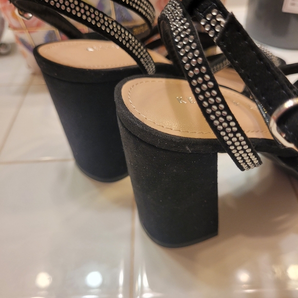Kelly & Katie Strappy, Black Microsuede, Rhinestones, Block Heel Sandal Size - Picture 7 of 8